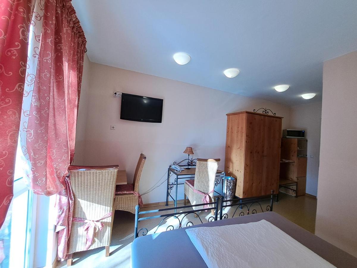 Mediterran Hotel Juwel Karlstein am Main المظهر الخارجي الصورة