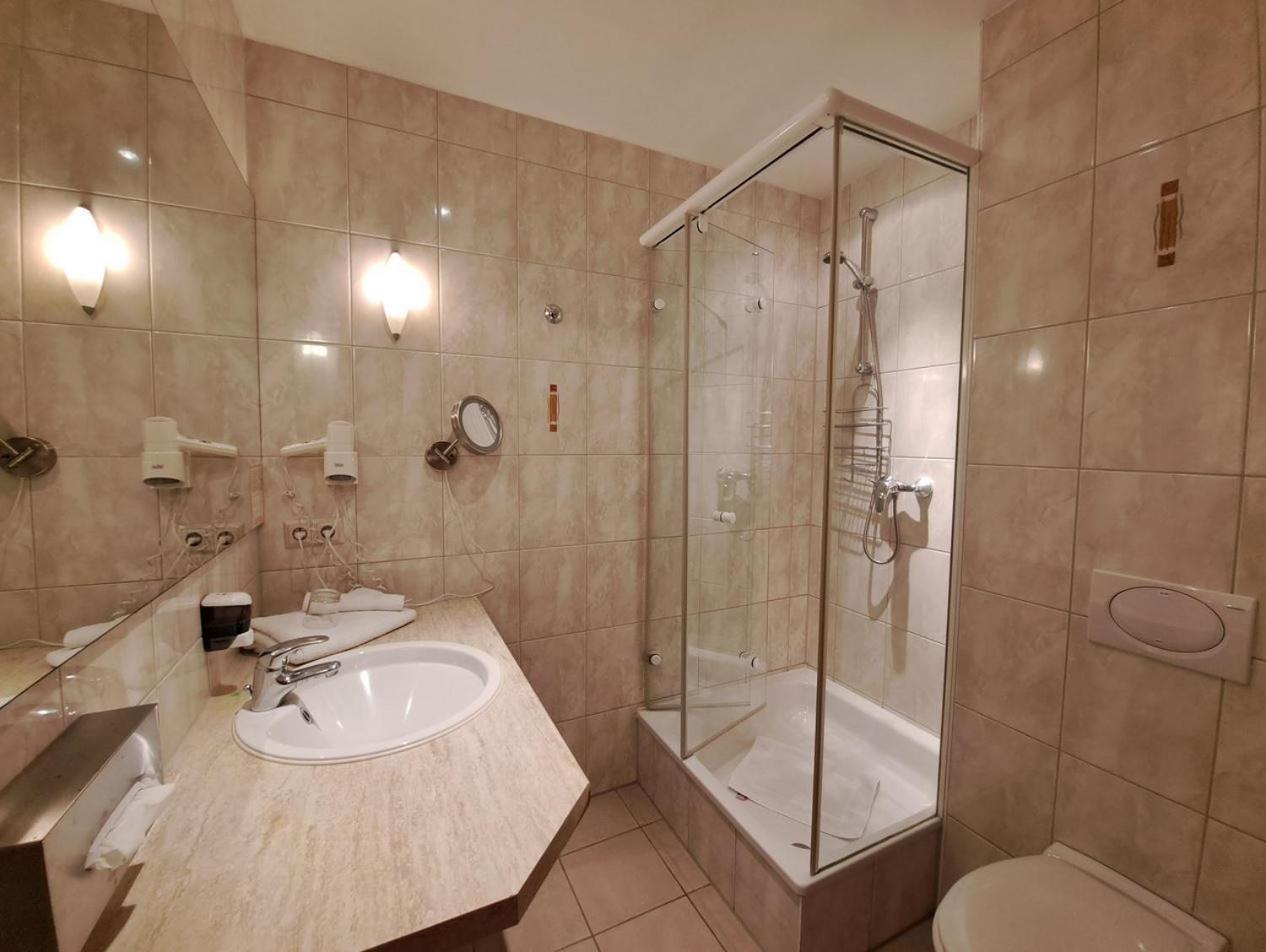 Mediterran Hotel Juwel Karlstein am Main المظهر الخارجي الصورة