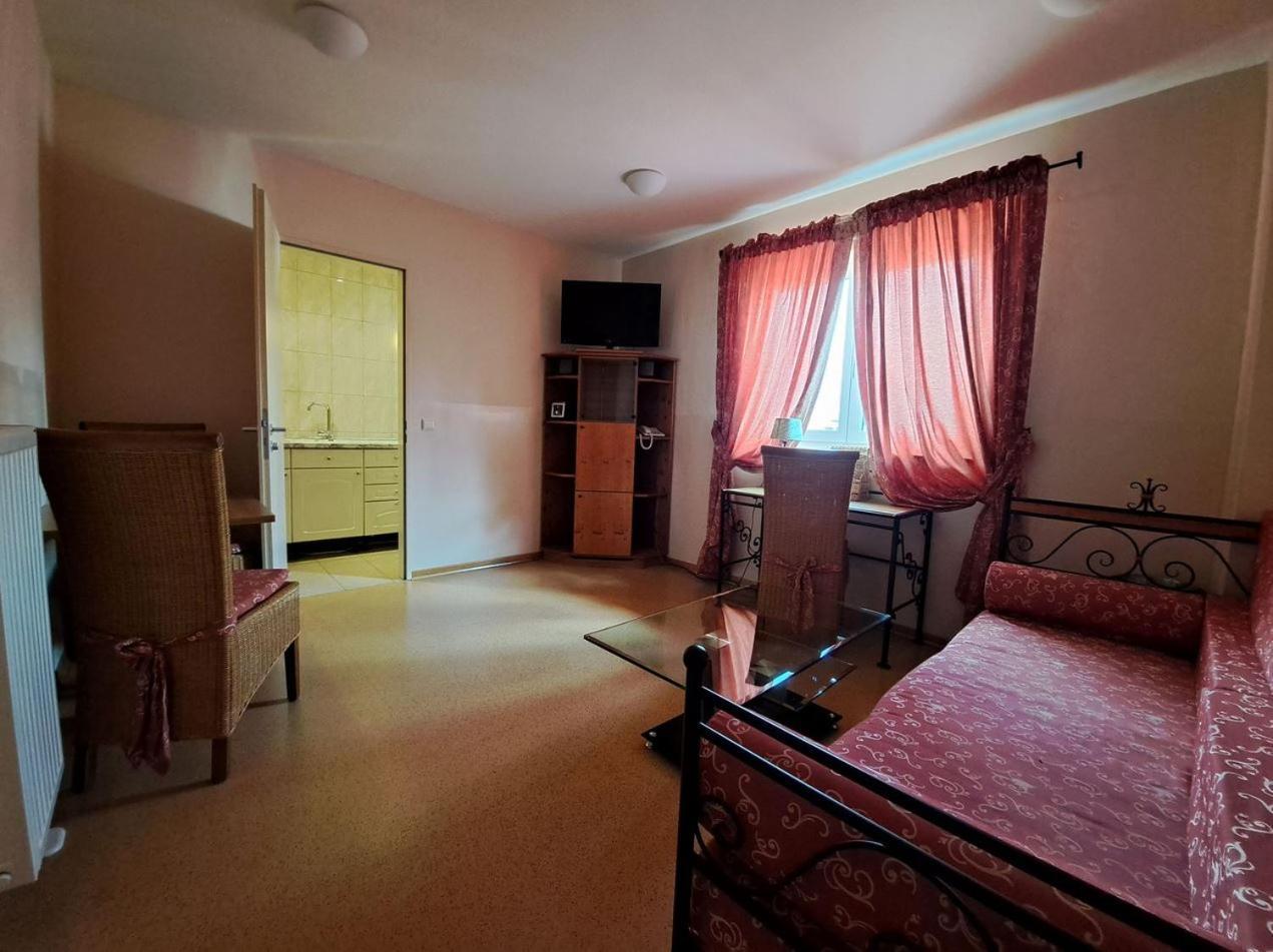 Mediterran Hotel Juwel Karlstein am Main المظهر الخارجي الصورة