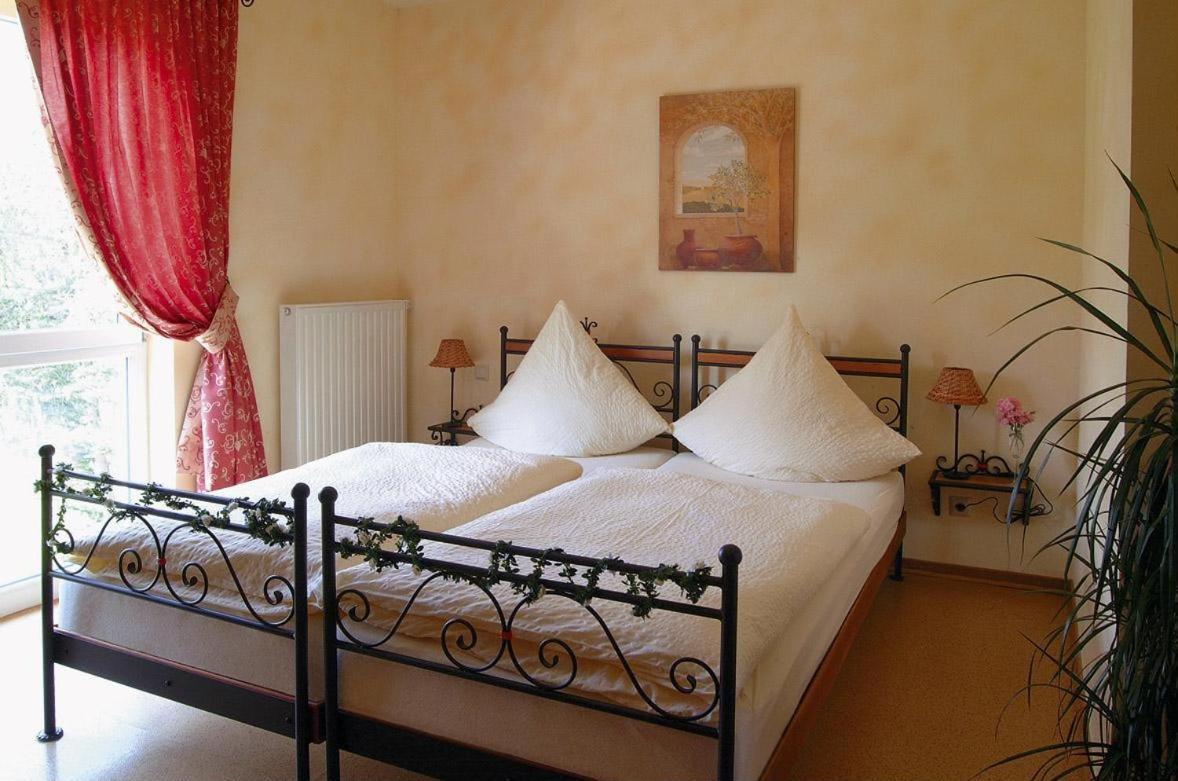 Mediterran Hotel Juwel Karlstein am Main المظهر الخارجي الصورة