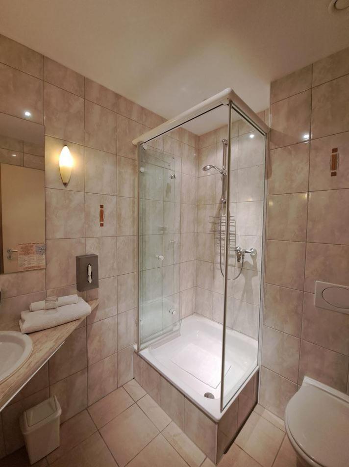 Mediterran Hotel Juwel Karlstein am Main المظهر الخارجي الصورة