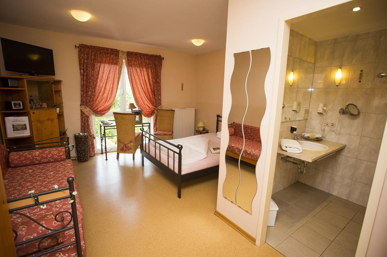Mediterran Hotel Juwel Karlstein am Main المظهر الخارجي الصورة